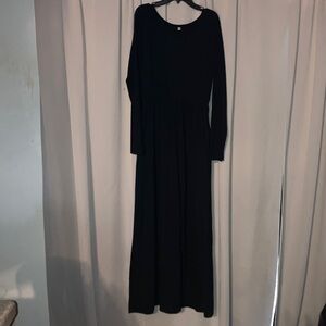 Amazon Classic Black Long Sleeve Dress